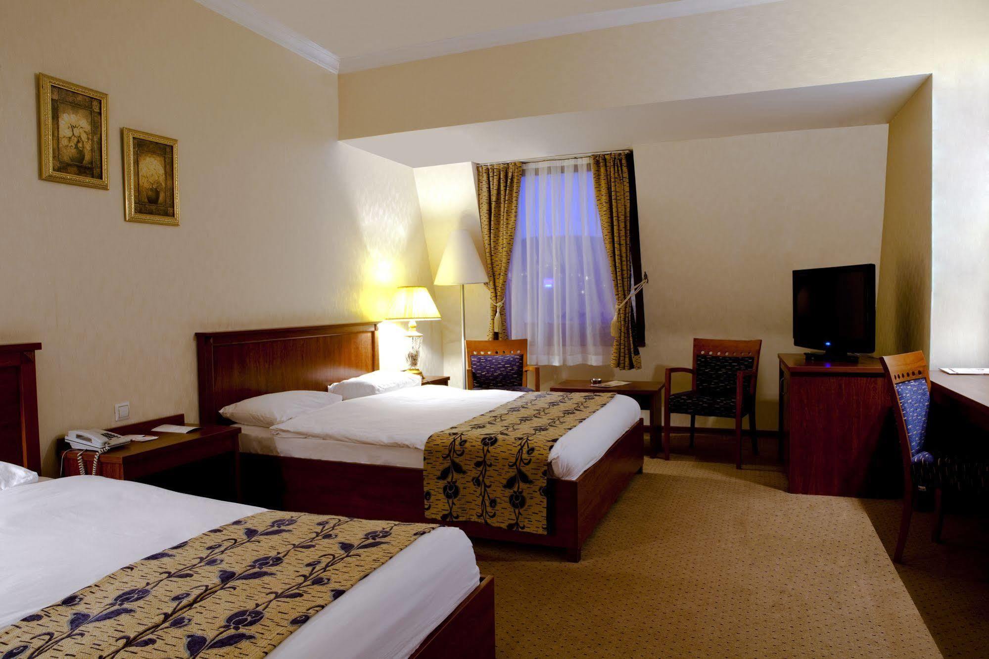 Akgun Elazig Hotel Esterno foto