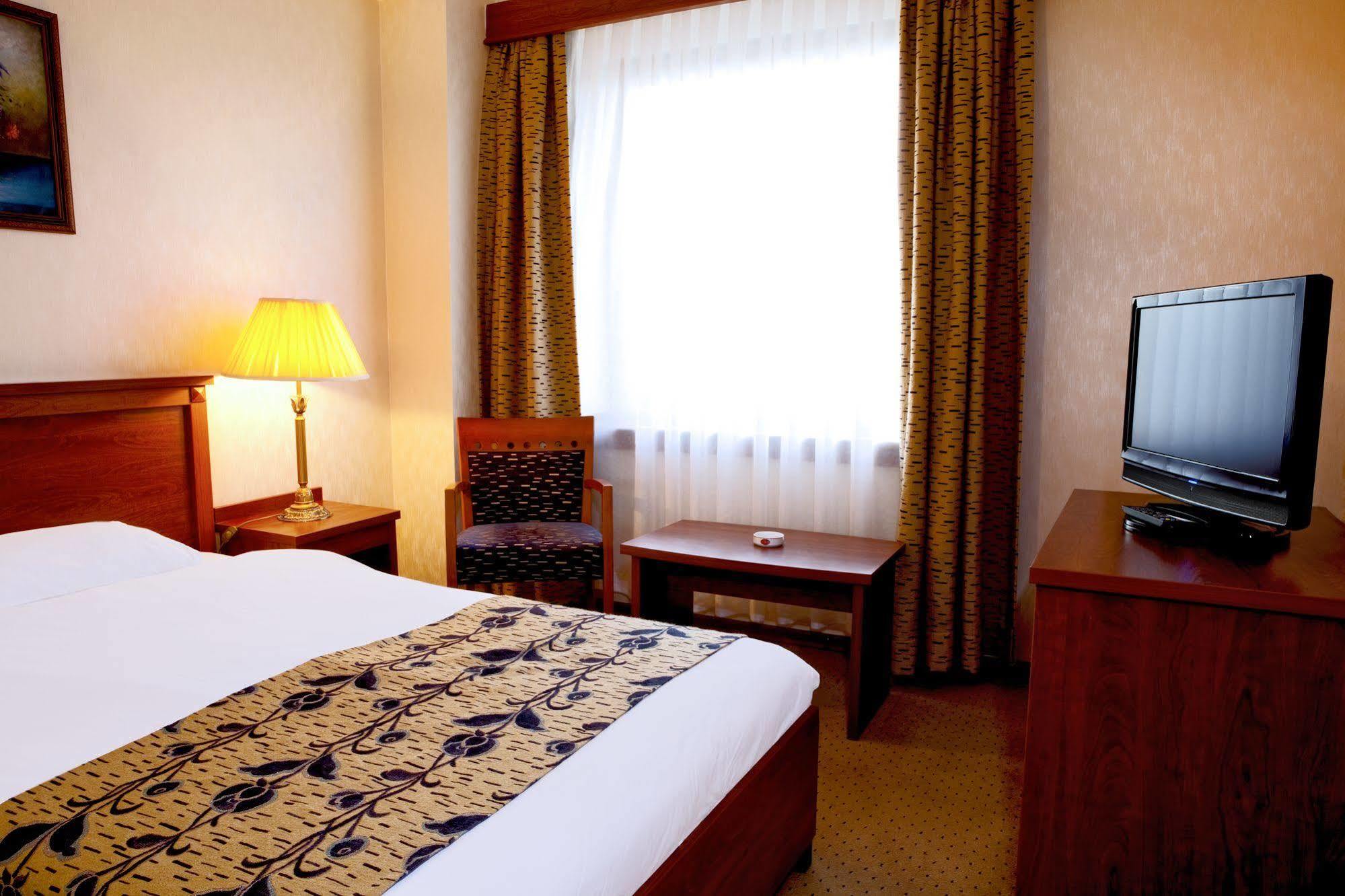 Akgun Elazig Hotel Esterno foto