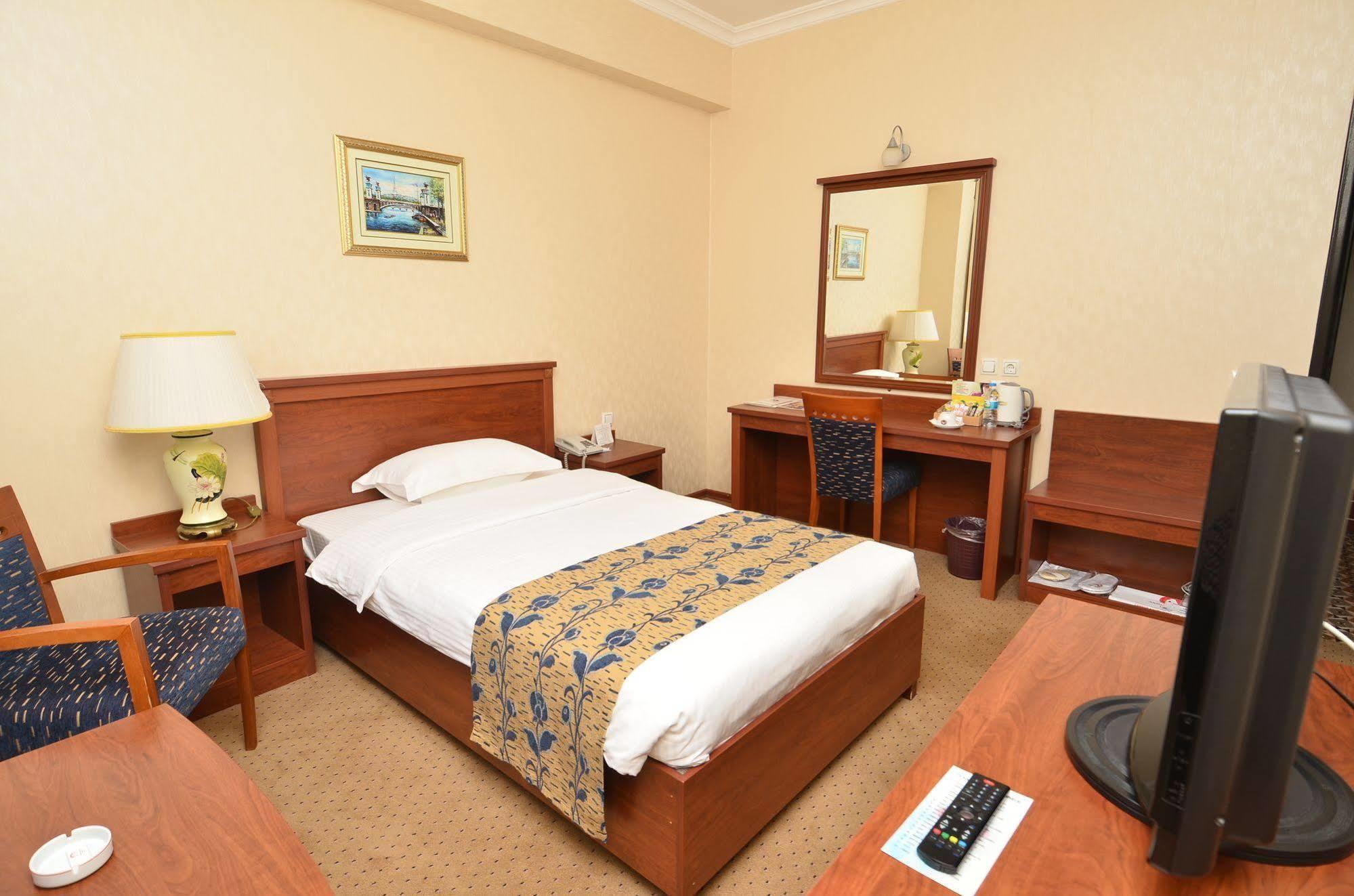 Akgun Elazig Hotel Esterno foto