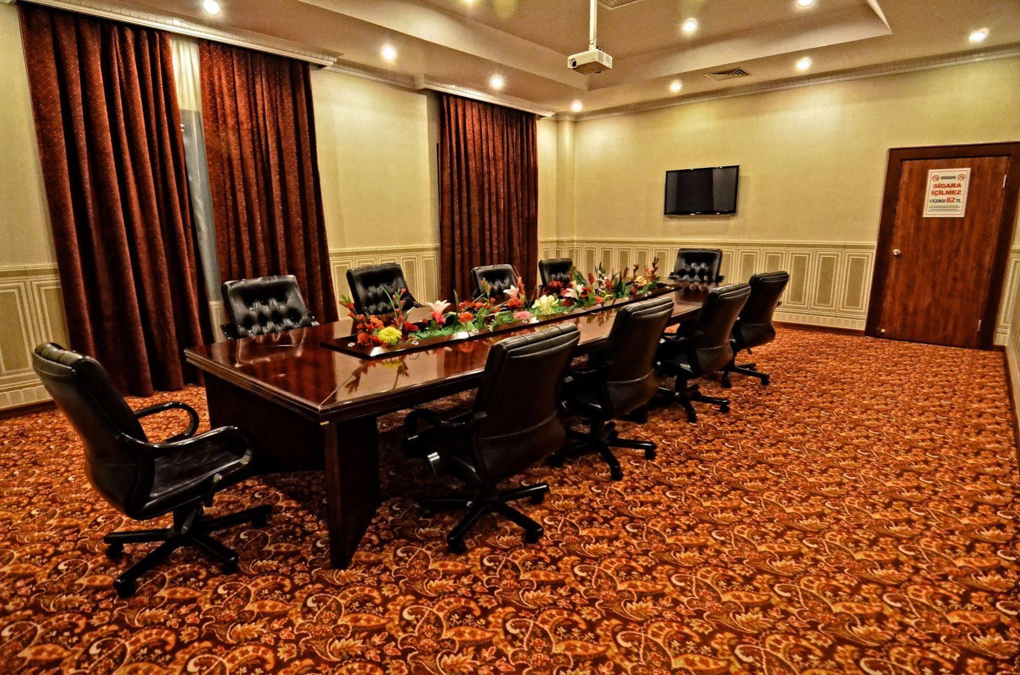 Akgun Elazig Hotel Esterno foto